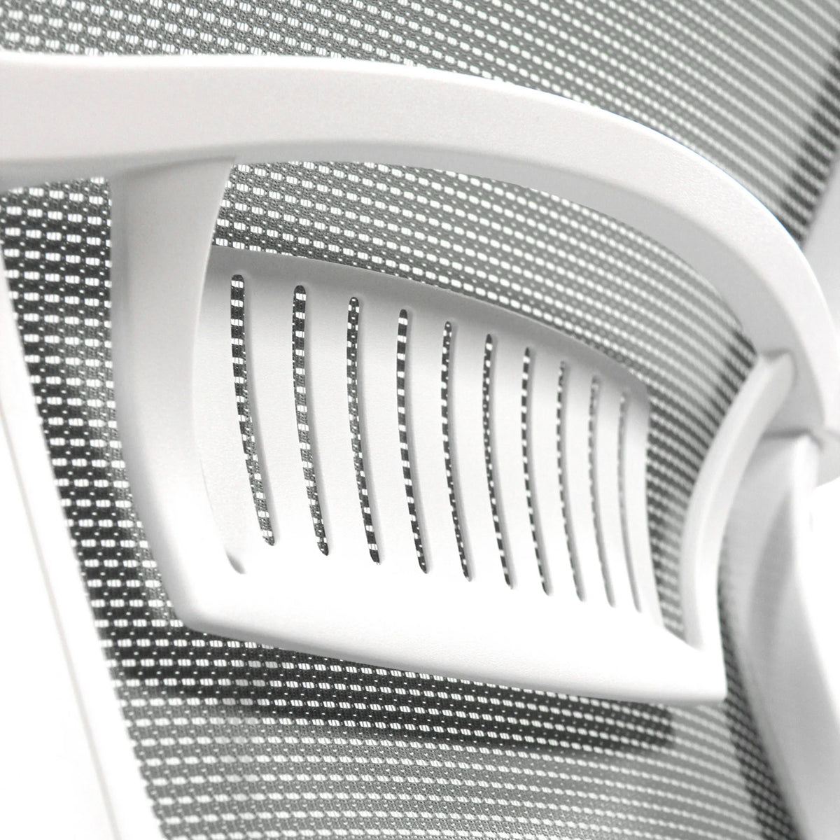 Witte rugleuningsteun met ventilatiesleuven van de Thuisgebruik bureaustoel ESTRIA van hjh OFFICE