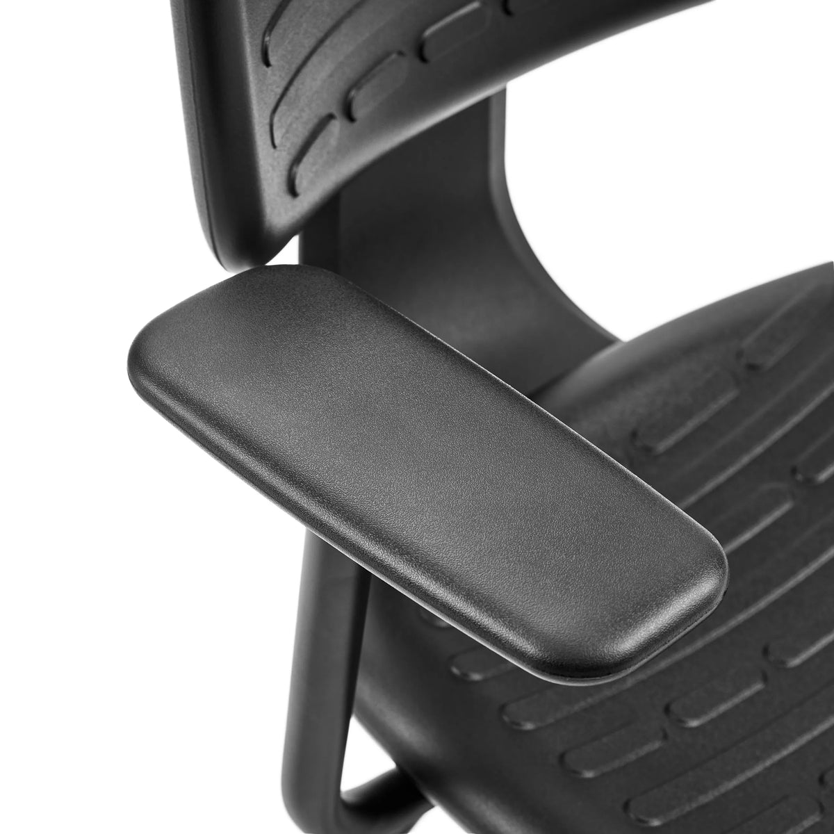Zwarte armleuning van de Baliestoel TOP WORK B1 van hjh OFFICE