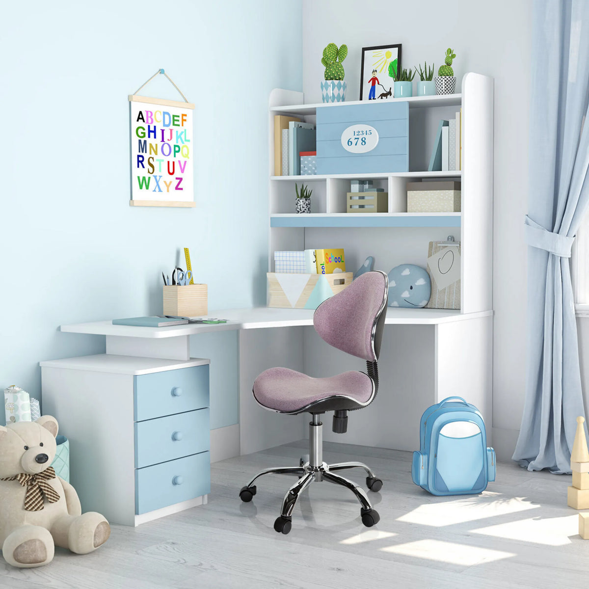 Roze Kinder bureaustoel KIDDY GTI-3 met stervormig onderstel en vulling aan een bureau van hjh OFFICE