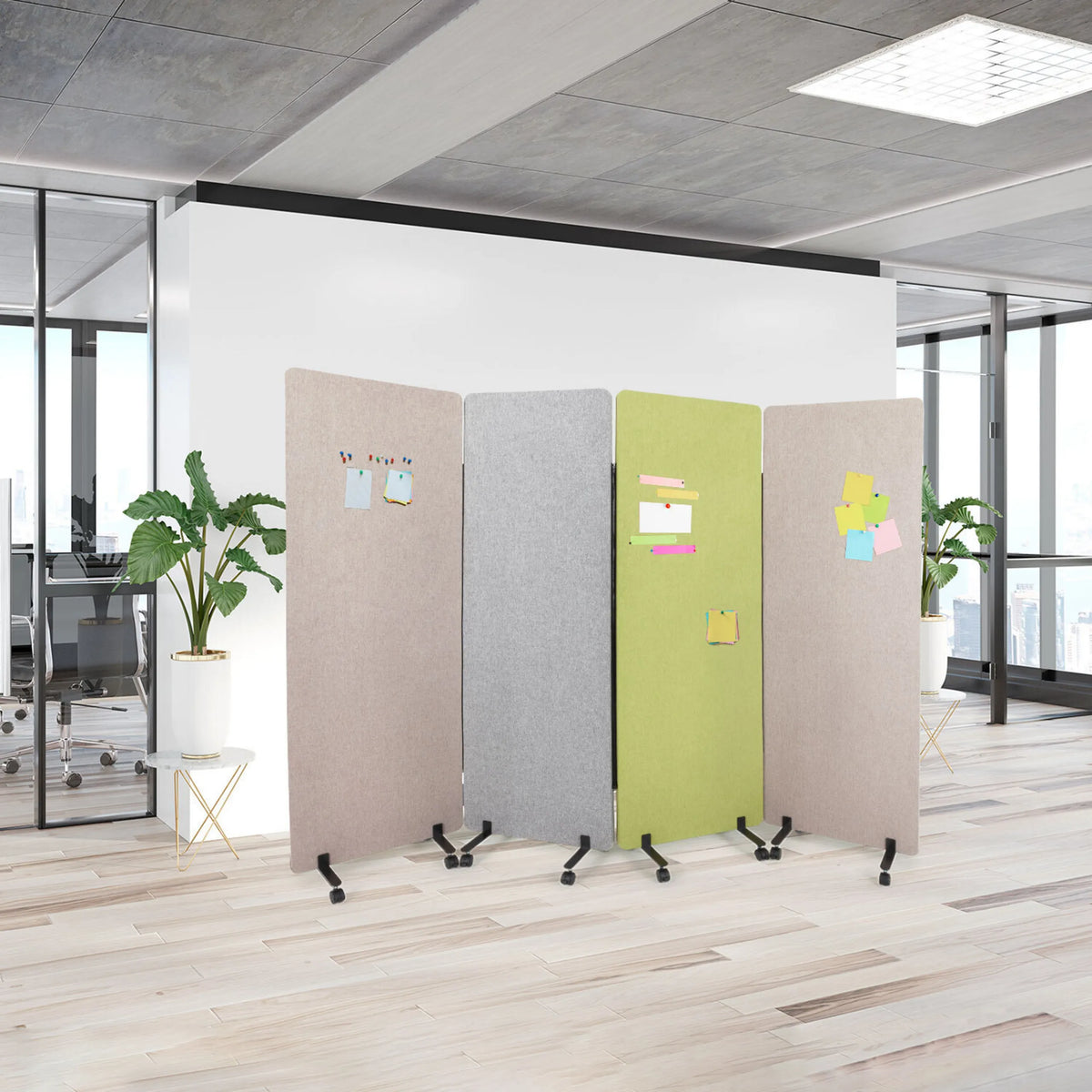 Mobiele scheidingswanden FLEXMIUT in beige, donkergrijs en lichtgroen op wielen met notities van hjh OFFICE