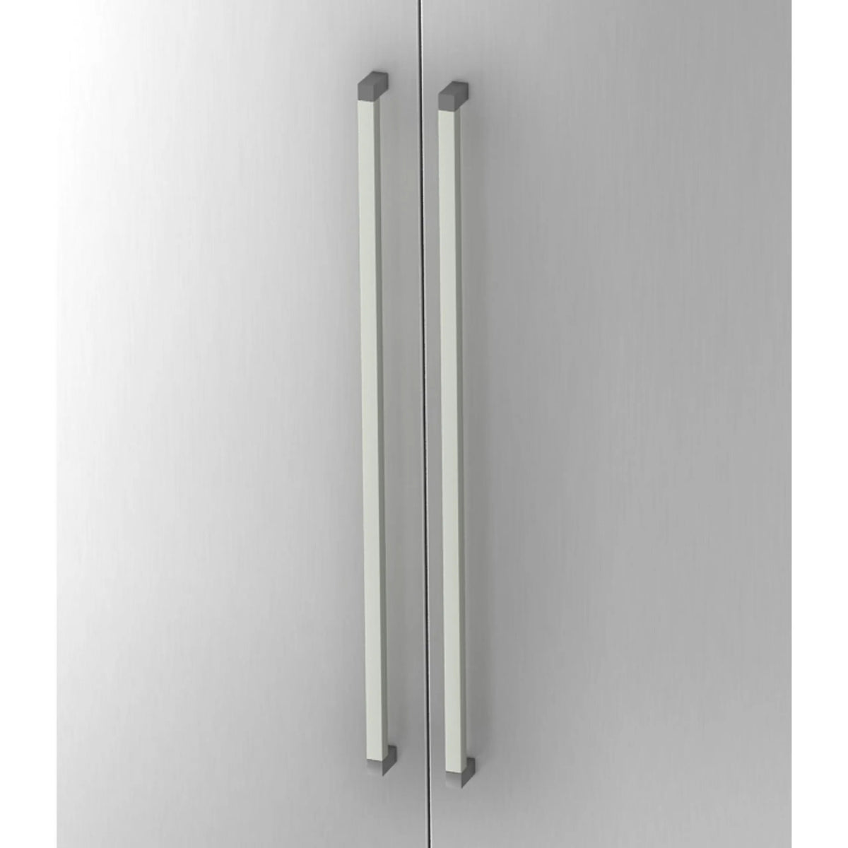 Zwei silberne Chromgriffe aus Metall des Schranks SIGNA G 7200 aus der Serie SIGNA G von hjh OFFICE PRO