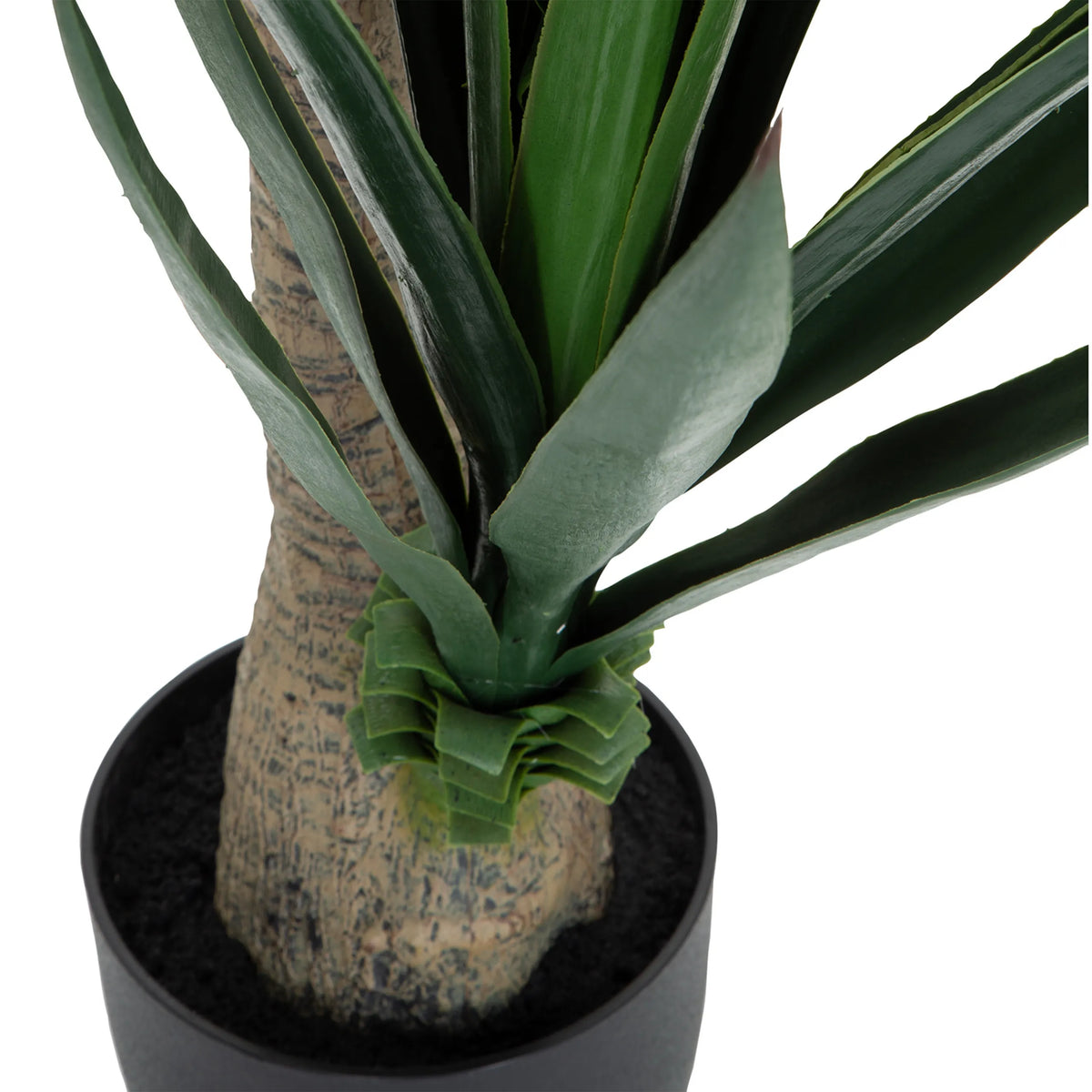 Stam en groene bladeren van de Kunstplant YUCCA in een zwarte pot van hjh OFFICE