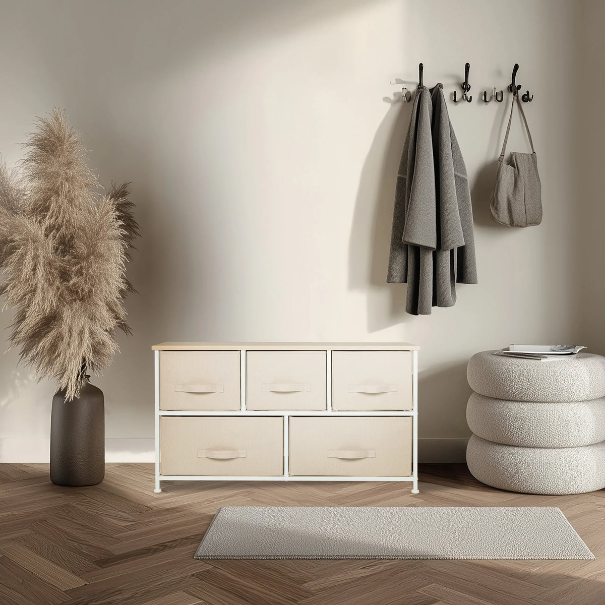 Beige Commode FOLDAR met vijf stoffen lades en een wit frame van hjh LIVING