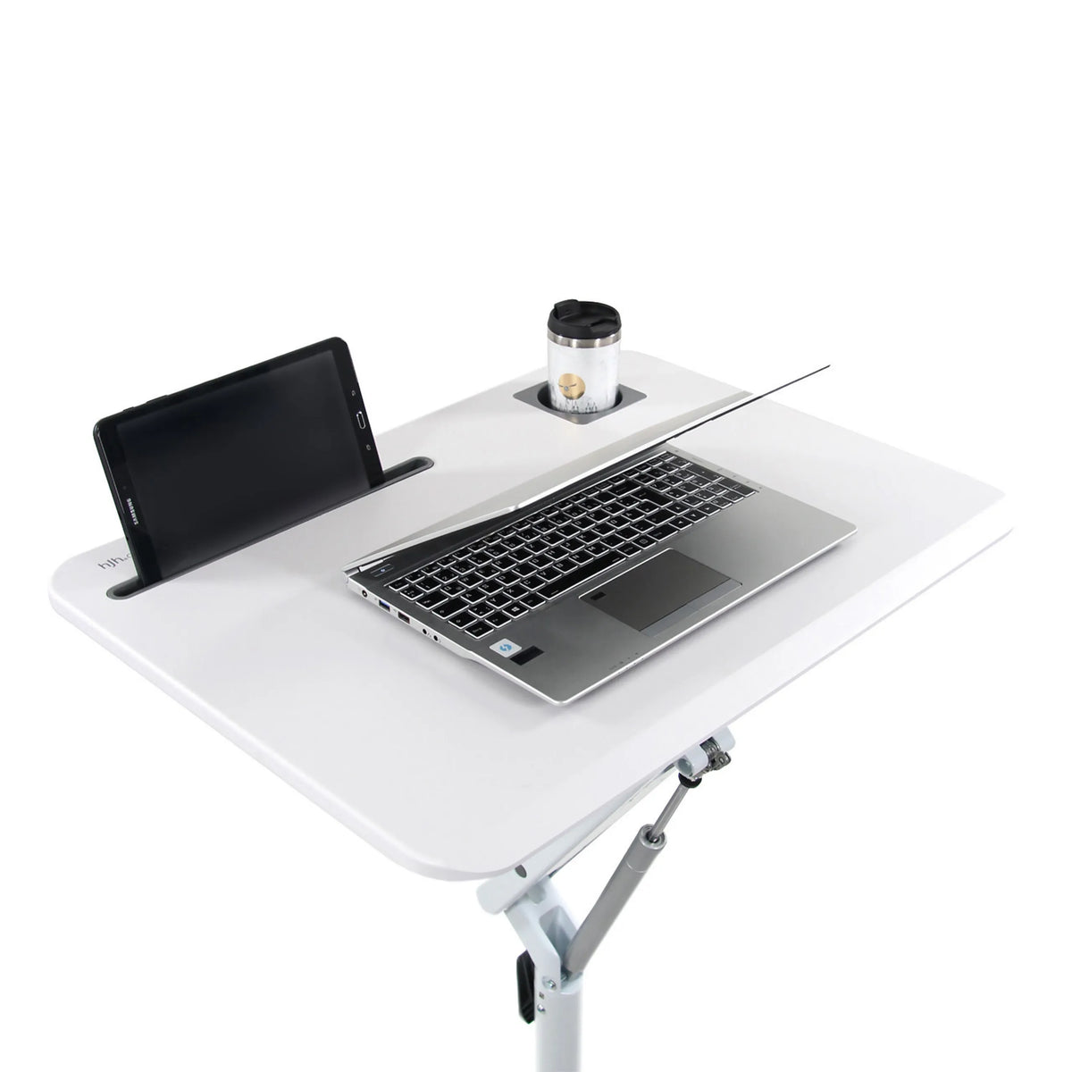 Wit werkblad van het STAND VM-SU I zit-sta bureau met laptop, tablet en bekerhouder van hjh OFFICE