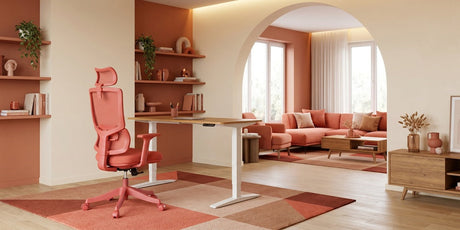 Ein bunter Bürostuhl in einem bunten Homeoffice