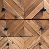 Houten fronten met visgraatpatroon en zwarte knoppen van het Dressoir SANTJAGO BLACK SUN L van hjh LIVING