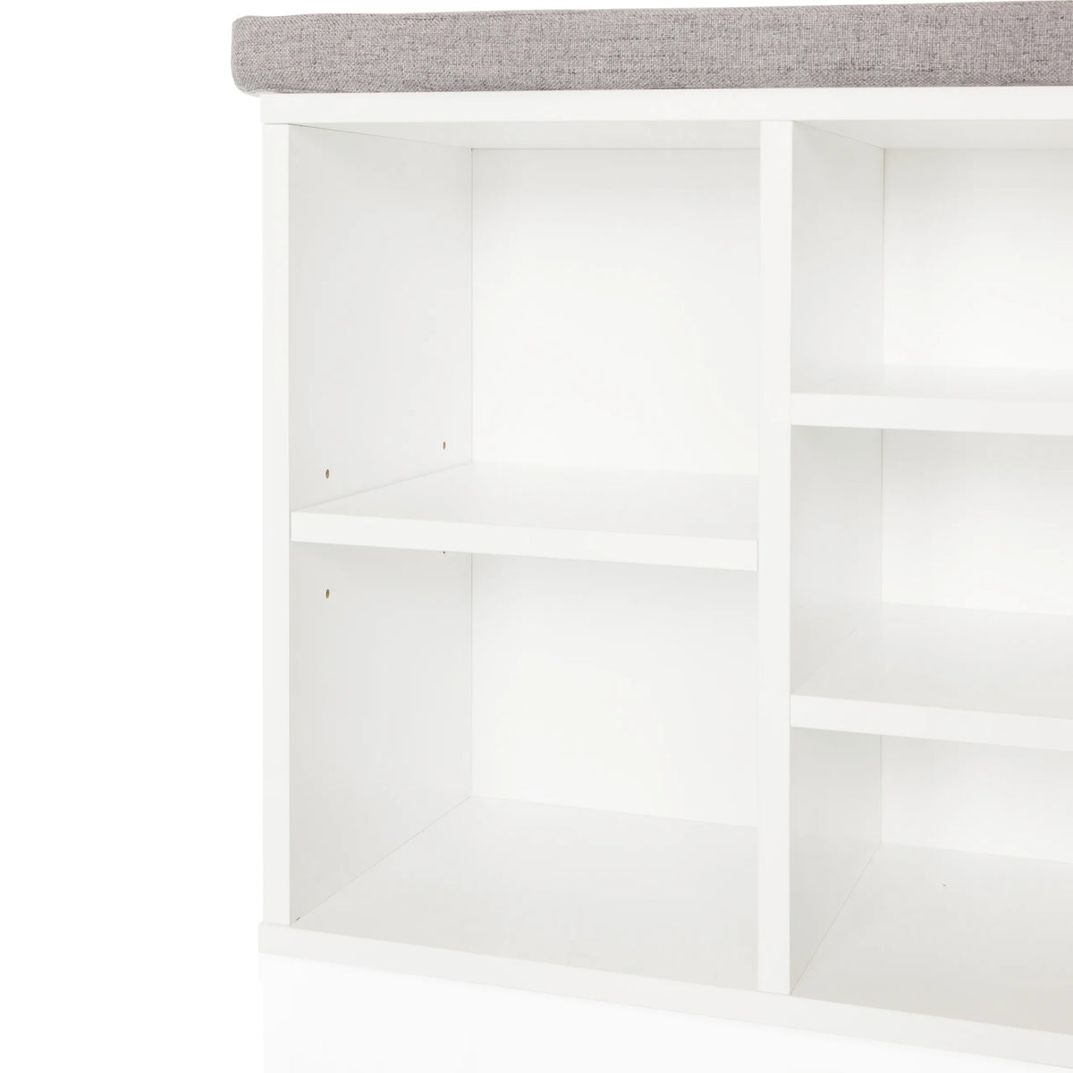 Witte open legplanken van de ESTHA 10 Schoenenkast met grijze kussenoppervlakken van hjh LIVING