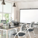 Grijze klapstoel PRIORITY II W met wit onderstel en netrugleuning van hjh OFFICE