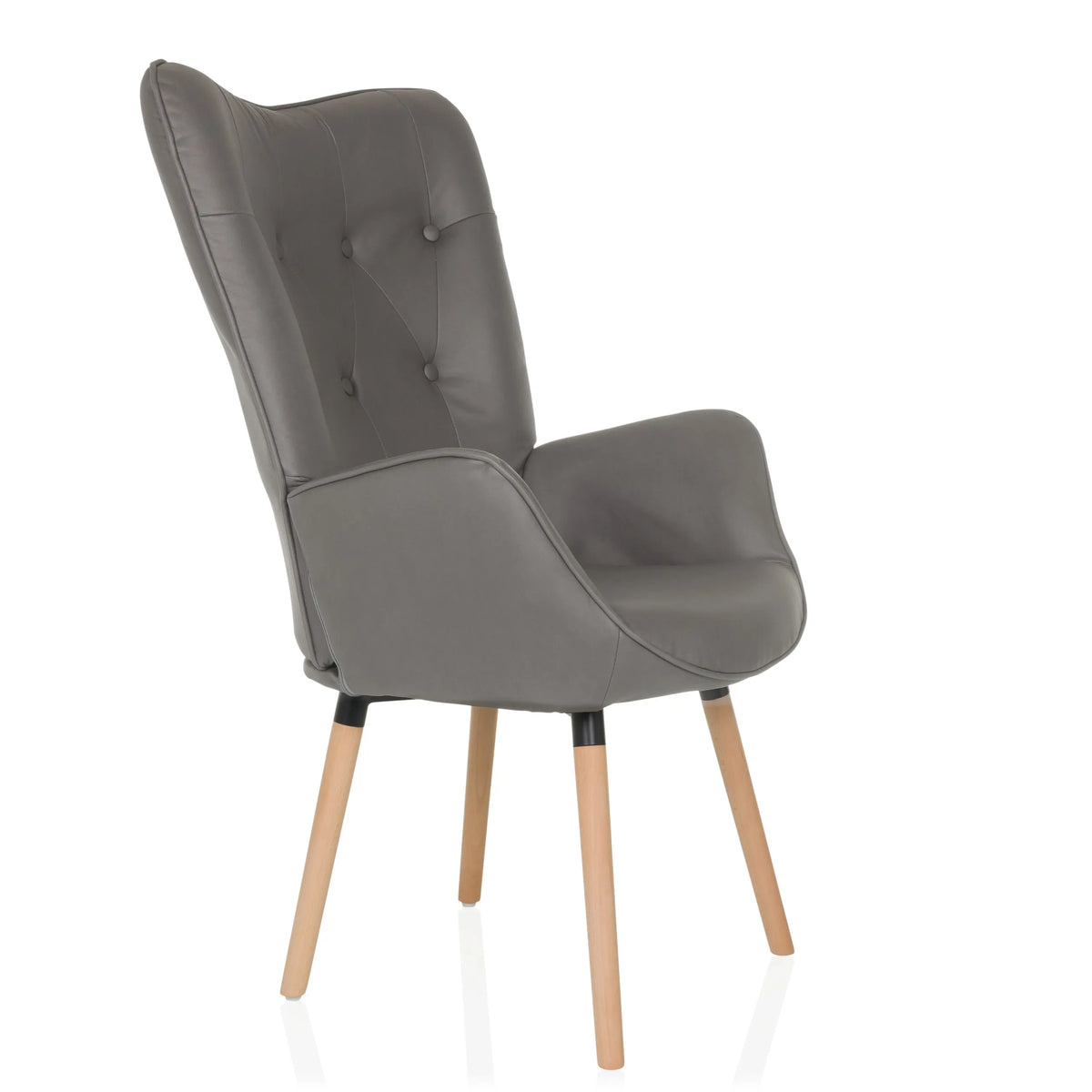 Grijze Gestoffeerde fauteuil HAVENIO I met knoopdetails, armleuningen en vier houten poten van hjh LIVING – 360-gradenweergave (schuin vooraanzicht 60°)