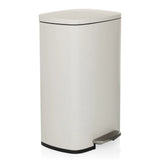 Beige prullenbak CLEAN XV met deksel en voetpedaal van hjh OFFICE – 360-gradenweergave (schuin vooraanzicht 45°)