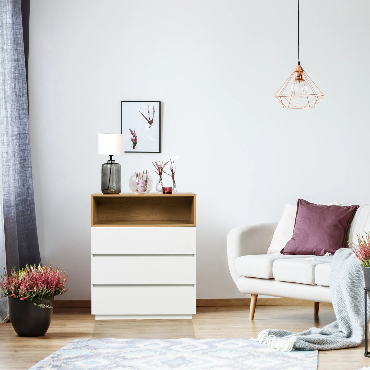 Commode MELMO K in wit en eiken met drie laden en een open vak van hjh LIVING