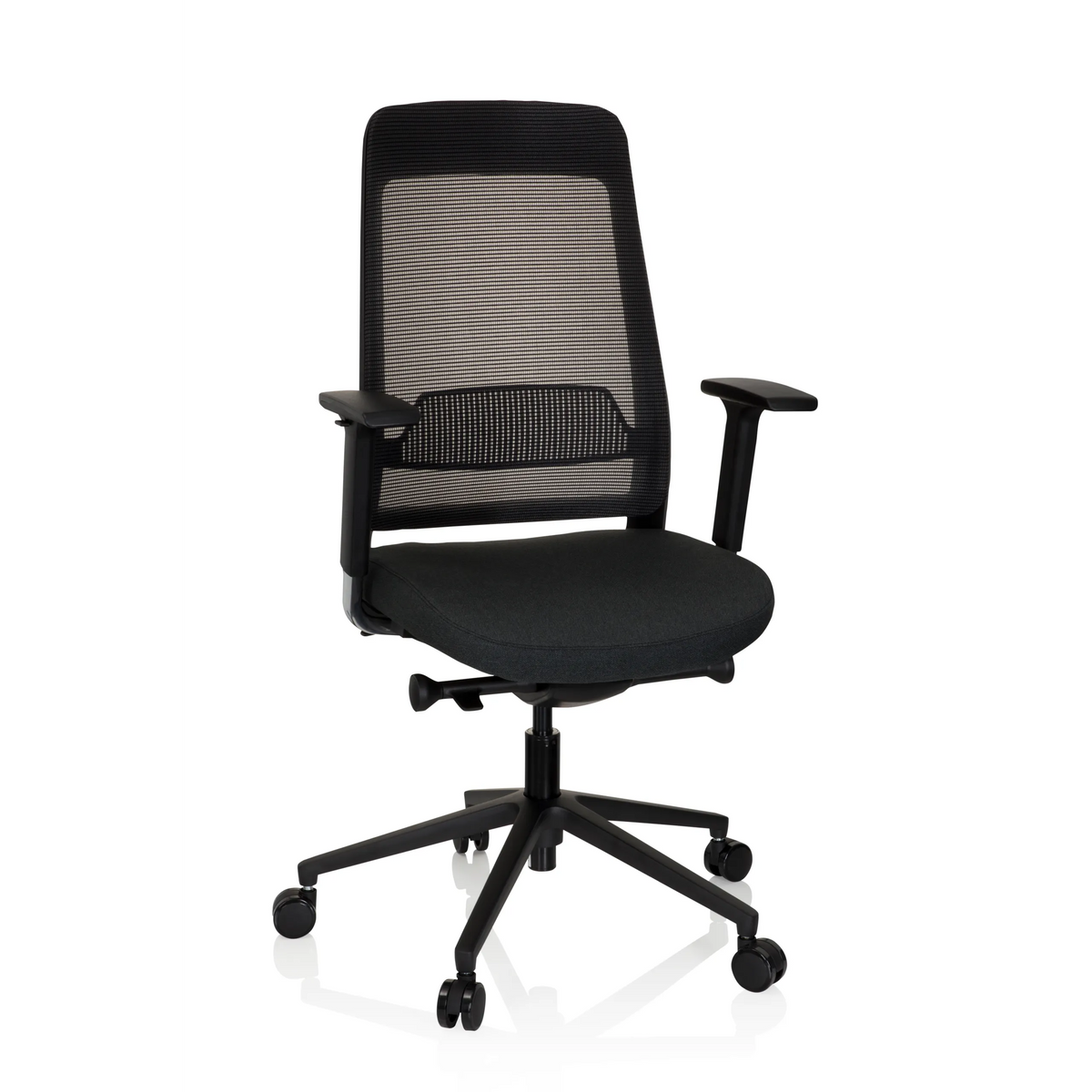 Zwarte Professionele bureaustoel CHIARO T1 BLACK met netrugleuning en vijfpoot met wielen van hjh OFFICE – 360-gradenweergave (vooraanzicht 20°)