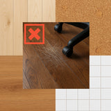 Krassen op een donkere houten vloer door het rollen van een bureaustoel zonder FORTIFLEX vloermat van hjh OFFICE