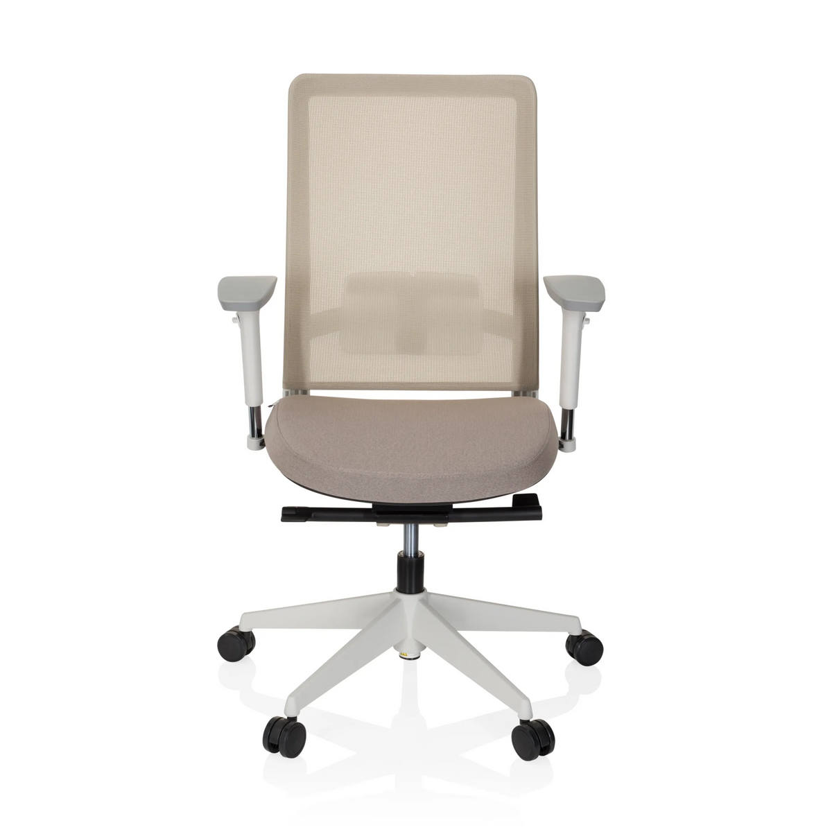Beige professionele bureaustoel PURE WHITE met netrugleuning en vijfpoot met zwenkwielen van hjh OFFICE – 360-gradenweergave (vooraanzicht 0°)