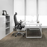 Zwarte High end bureaustoel GENIDIA PRO van leer met hoofdsteun en armleuningen van hjh OFFICE
