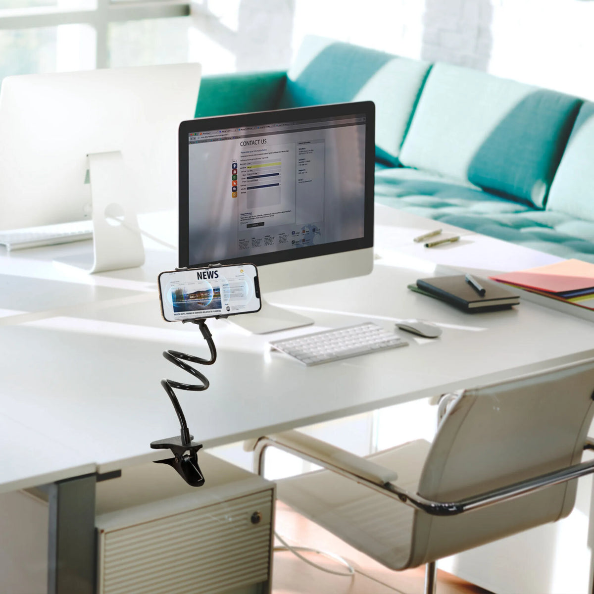 Zwarte houder voor mobiele telefoon & tablet FLEXMOBI met flexibele zwanenhals en tafelklem van hjh OFFICE
