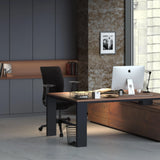 Profi-Bürostuhl SENATOR in Schwarz an einem Schreibtisch in einem modern eingerichteten Büro von hjh OFFICE
