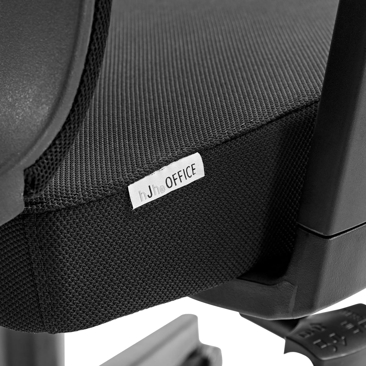 Stoffen bekleding met hJho OFFICE merklabel van de professionele bureaustoel SPINIO in zwart van hjh OFFICE