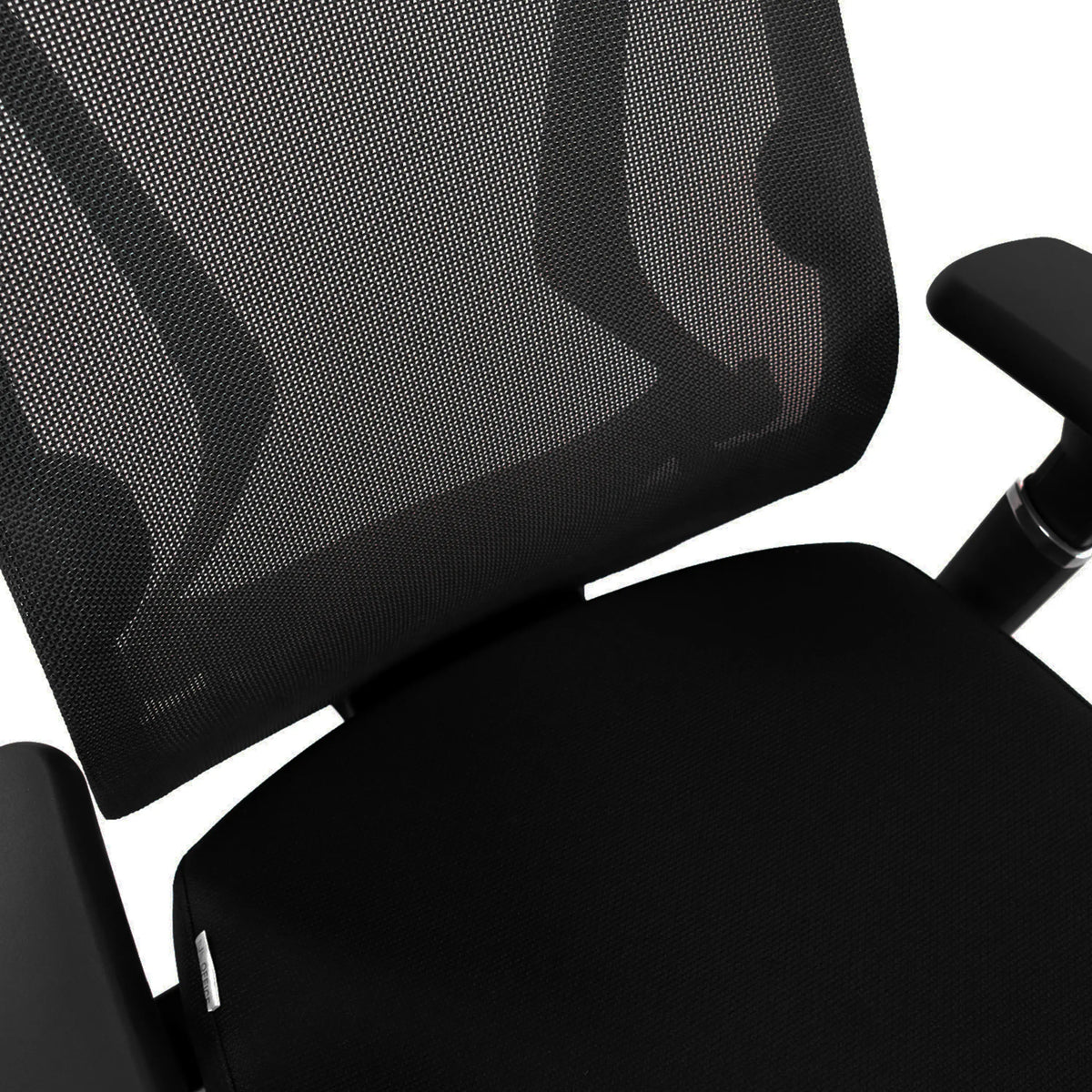 Ademende netrugleuning en zitting van de High end bureaustoel INSPERO van hjh OFFICE