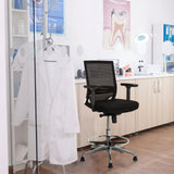 Zwarte Baliestoel TOP WORK 77 met netrugleuning en voetring van hjh OFFICE