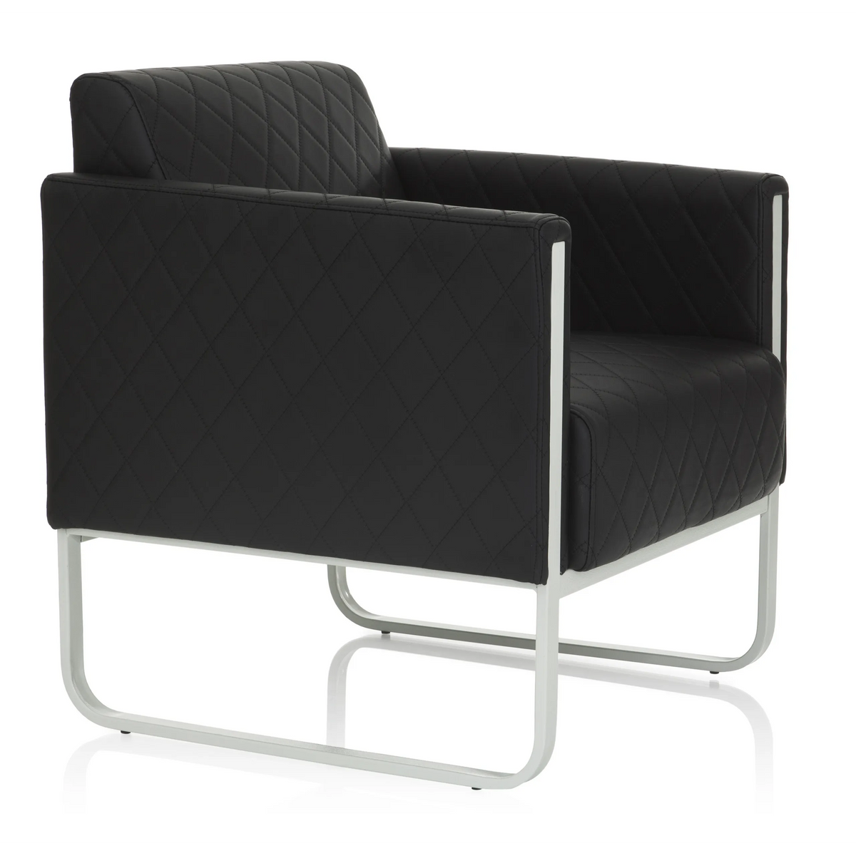 Zwarte gestoffeerde fauteuil ARUBA STEP met ruitstiksel en zilverkleurig frame van hjh OFFICE – 360-gradenweergave (schuin vooraanzicht 60°)