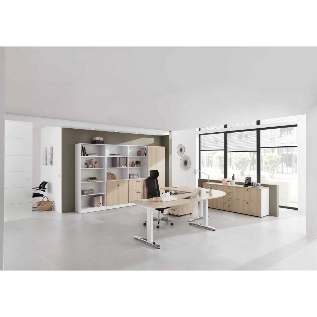 Hoogteverstelbaar bureau XTRA XB 2E WC in eiken rustiek, afmetingen 200 x 100 cm van hjh OFFICE PRO