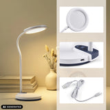 Witte Lumanova D5 bureaulamp met USB-C-poort en oplaadkabel van hjh OFFICE (AI-gegenereerde afbeelding)