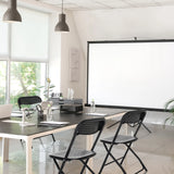 Twee zwarte Outdoor stoelen TUDELA XXL PRO met geperforeerd zitvlak aan een tafel van hjh OFFICE
