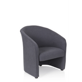 Donkergrijze Gestoffeerde fauteuil SAN JUAN met afgeronde rugleuning en armleuningen van hjh OFFICE – 360-gradenweergave (schuin vooraanzicht 40°)