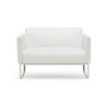 Witte lounge bank ARUBA als tweezitter met zilverkleurig metalen frame van hjh OFFICE