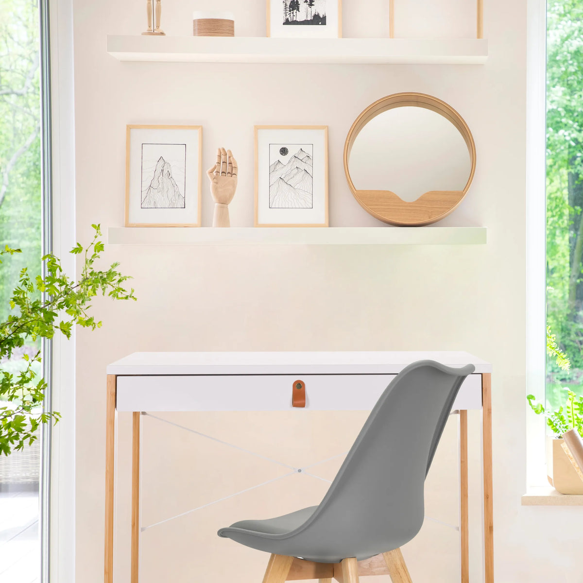 Wit bureau TAROLO II met één lade en poten van licht hout van hjh LIVING