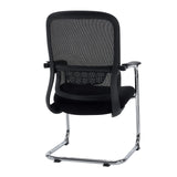 Zwarte Ergomy Meet vergaderstoel met netrugleuning, armleuningen en verchroomd sledframe van hjh OFFICE
