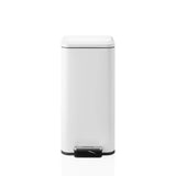 Witte prullenbak Clean Square met een zilverkleurig voetpedaal van hjh OFFICE – 360-gradenweergave (vooraanzicht 0°)