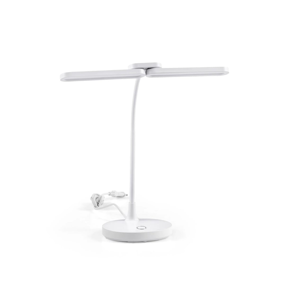 Witte bureaulamp Lumanova D6 met T-vormige lampenkop en ronde voet van hjh OFFICE – 360-gradenweergave (vooraanzicht 15°)