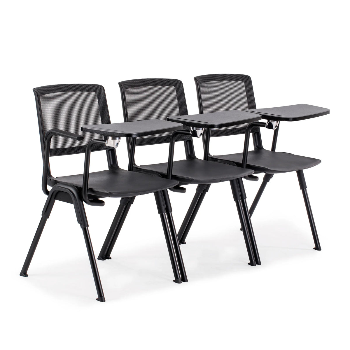 Drie zwarte MEET WA klemborden op stoelen met netrugleuningen van hjh OFFICE