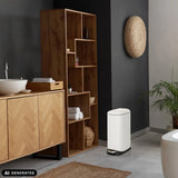 Witte CLEAN SLIM prullenbak met een inhoud van 20 liter van hjh OFFICE (AI-gegenereerde afbeelding)
