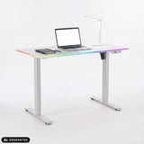 Elektrisch in hoogte verstelbaar bureau Worktime LED in wit met RGB-verlichting en laptop van hjh OFFICE
