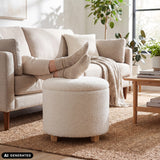 Witte gestoffeerde kruk Storiano S met stoffen bekleding en houten poten van hjh LIVING (AI-gegenereerde afbeelding)