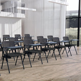 Klembord MEET WA in het zwart aan een rij stoelen in een moderne ruimte van hjh OFFICE