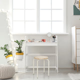 Kruk ALRANDA in het wit met een zitting in eikenlook voor een witte kaptafel van hjh LIVING