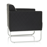 Zwarte gestoffeerde fauteuil ARUBA STEP met ruitstiksel en zilverkleurig frame van hjh OFFICE – 360-gradenweergave (zijaanzicht 100°)