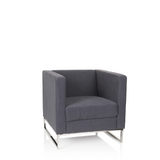 Donkergrijze Gestoffeerde fauteuil BARBADOS met vierkant design en metalen frame van hjh OFFICE – 360-gradenweergave (vooraanzicht 20°)