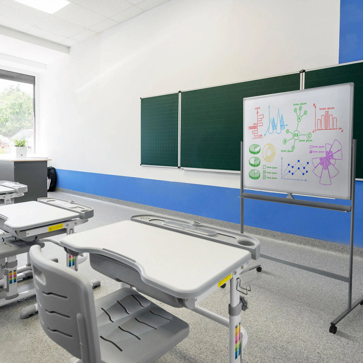 Whiteboard MULTIBOARD I in wit en zilver op een onderstel met zwenkwielen van hjh OFFICE