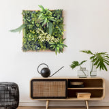 Groene Plantmat LEAFLUXE WALL 1 met verschillende mossen en varens in een houten frame van hjh LIVING