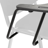 Schrijfblad van de TABLET XT 600 vierpotige stoel met zwart blad en onderstel van hjh OFFICE