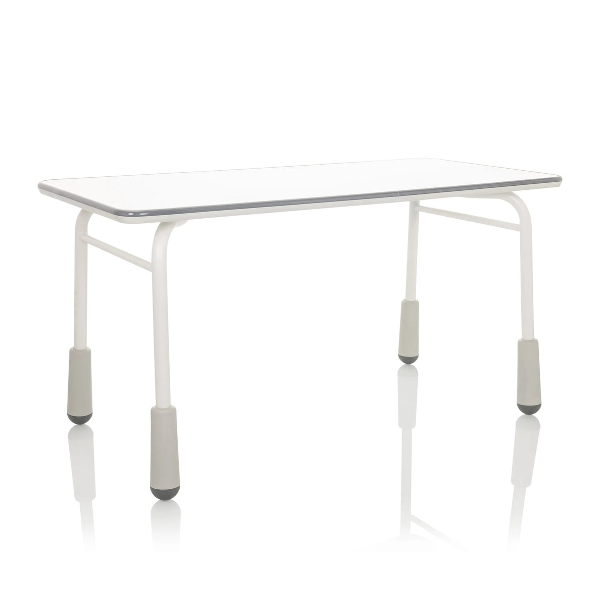 Lichtgrijs Kinder bureau KID GRO T met wit frame en grijze standvoeten van hjh OFFICE – 360-gradenweergave (schuin vooraanzicht 30°)