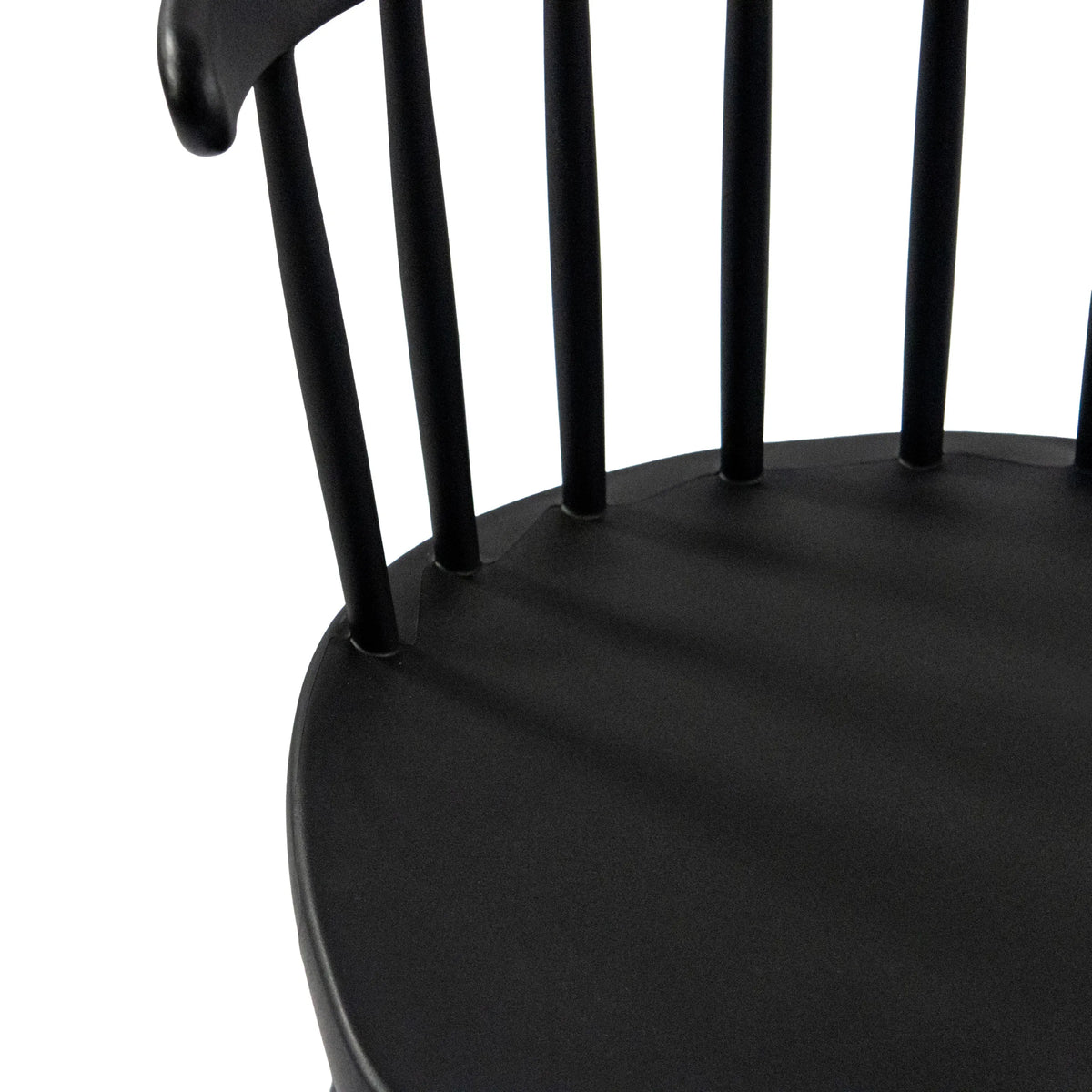 Zwarte rugleuning met verticale spijlen van de Eetkamerstoel ARTIFO RIB van hjh LIVING