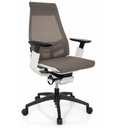 Professionele bureaustoel GENIDIA SMART WHITE met grijze netbekleding, witte armleuningen en zwart onderstel van hjh OFFICE