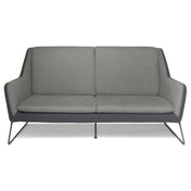 Lichtgrijze lounge bank LAGUN met donkergrijze accenten en slanke metalen poten van hjh OFFICE