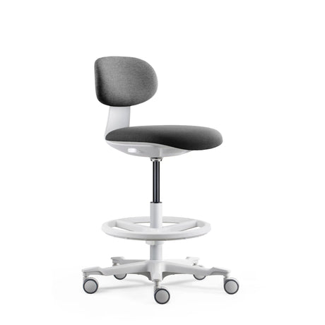 Werkstoel WORK MF2 W in donkergrijs met wit kruisvoet en voetring van hjh OFFICE
